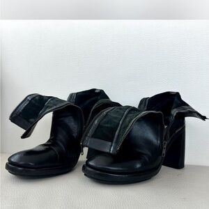 ANN DEMEULEMEESTER double zipper leather boots